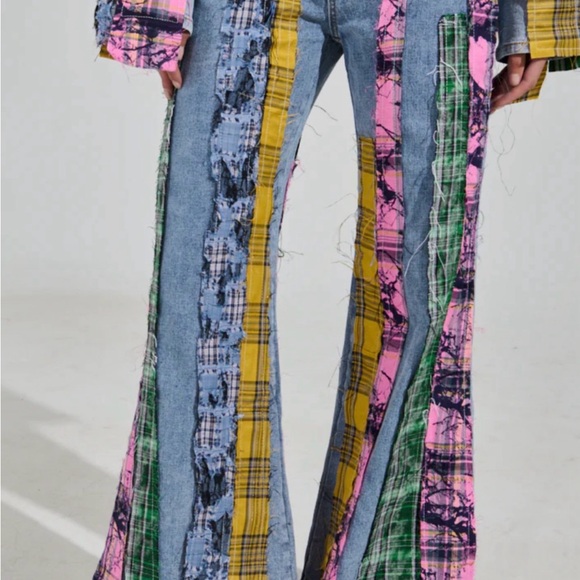 AKIRA Multicolor Patchwork Women Jeans - Picture 2 of 2